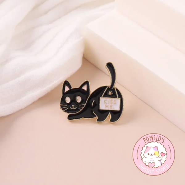 Pin Cat Kiss Me
