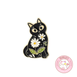 Pin Gato Negro con Flores
