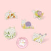 Pin Conejito con Flores