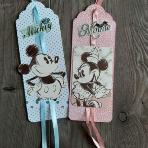 Separadores de libros personalizados con borla o cinta