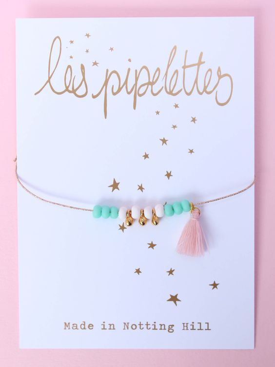 Pulseras artesanales con tarjeta personalizada
