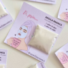 Mascarilla de arcilla blanca con tarjeta personalizada
