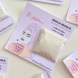 Mascarilla de arcilla blanca con tarjeta personalizada